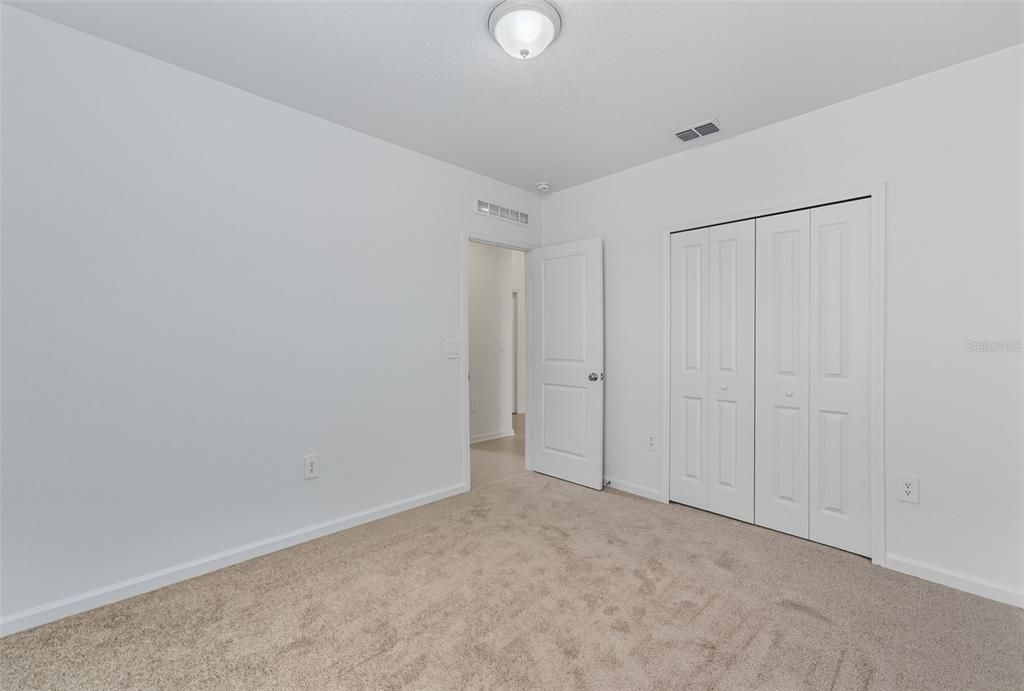 Activo con contrato: $2,250 (3 camas, 2 baños, 1580 Pies cuadrados)