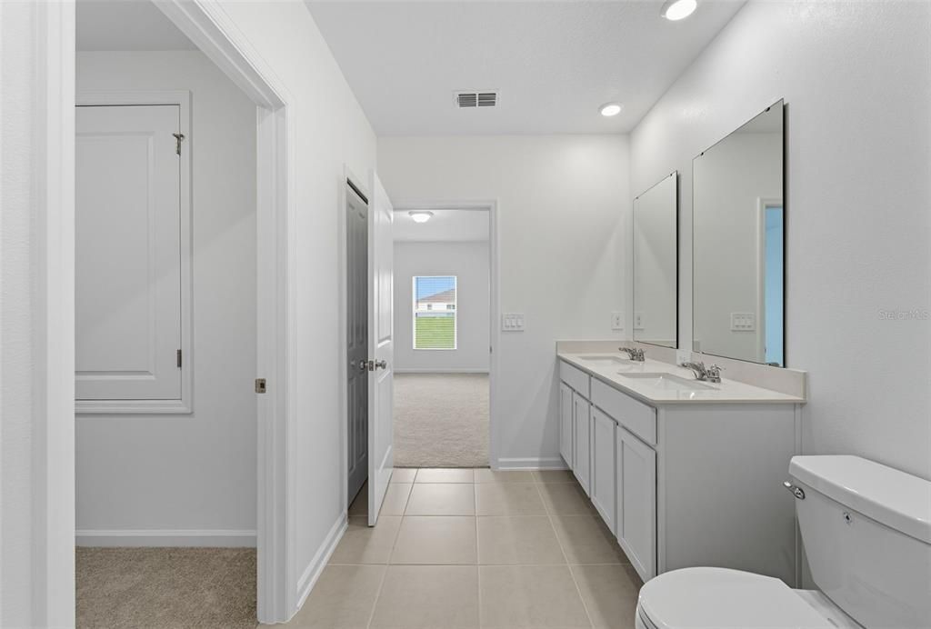 Activo con contrato: $2,250 (3 camas, 2 baños, 1580 Pies cuadrados)