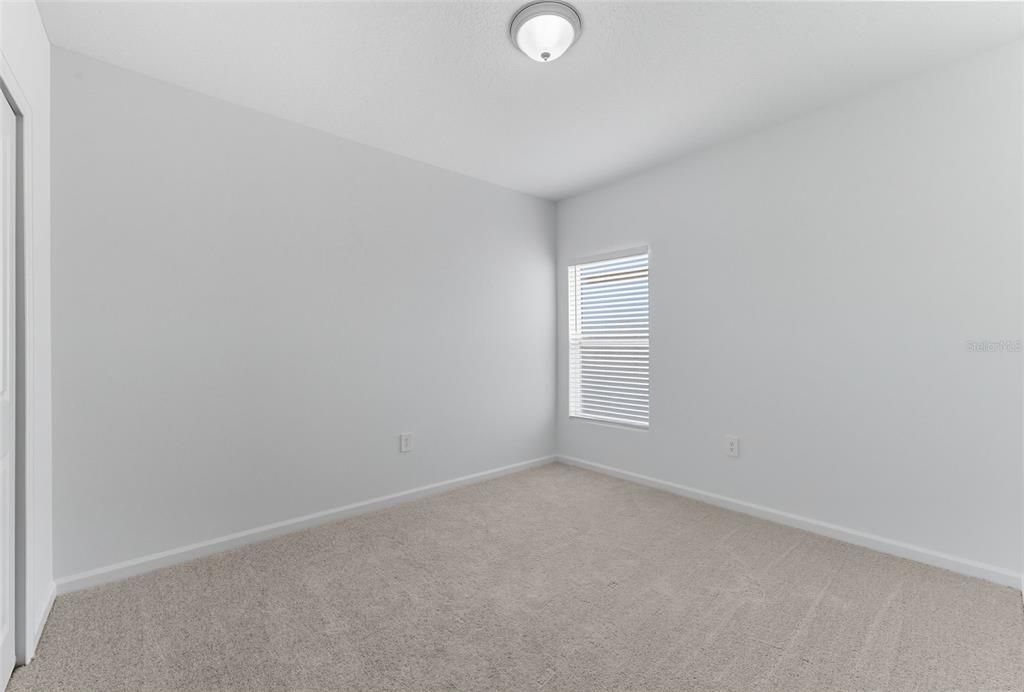 Activo con contrato: $2,250 (3 camas, 2 baños, 1580 Pies cuadrados)