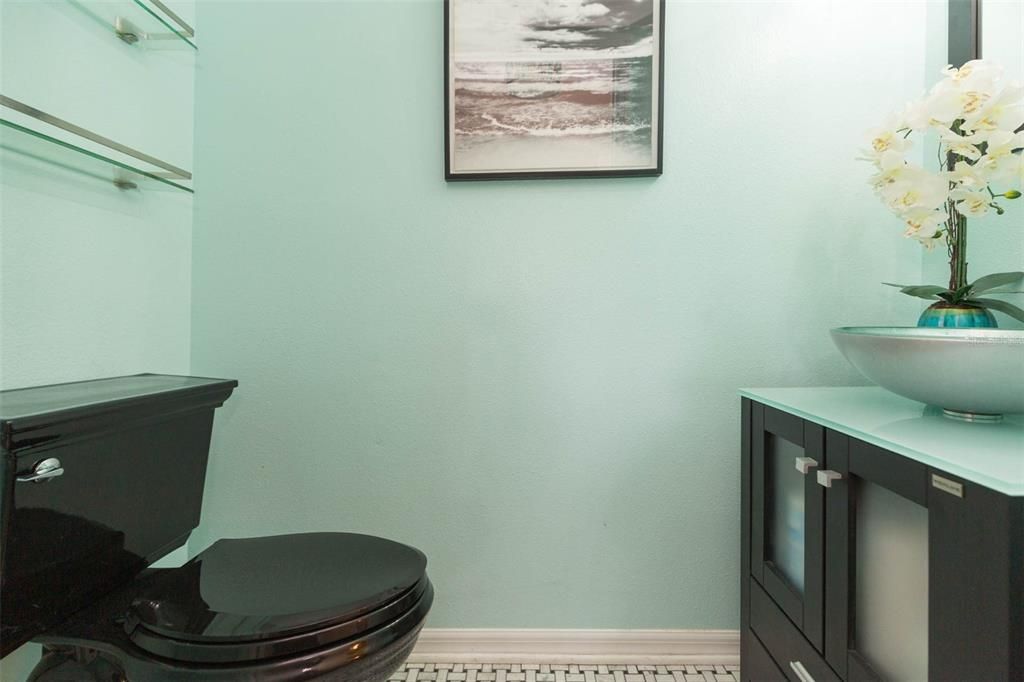 Active With Contract: $400,000 (3 beds, 2 baths, 2222 Square Feet)