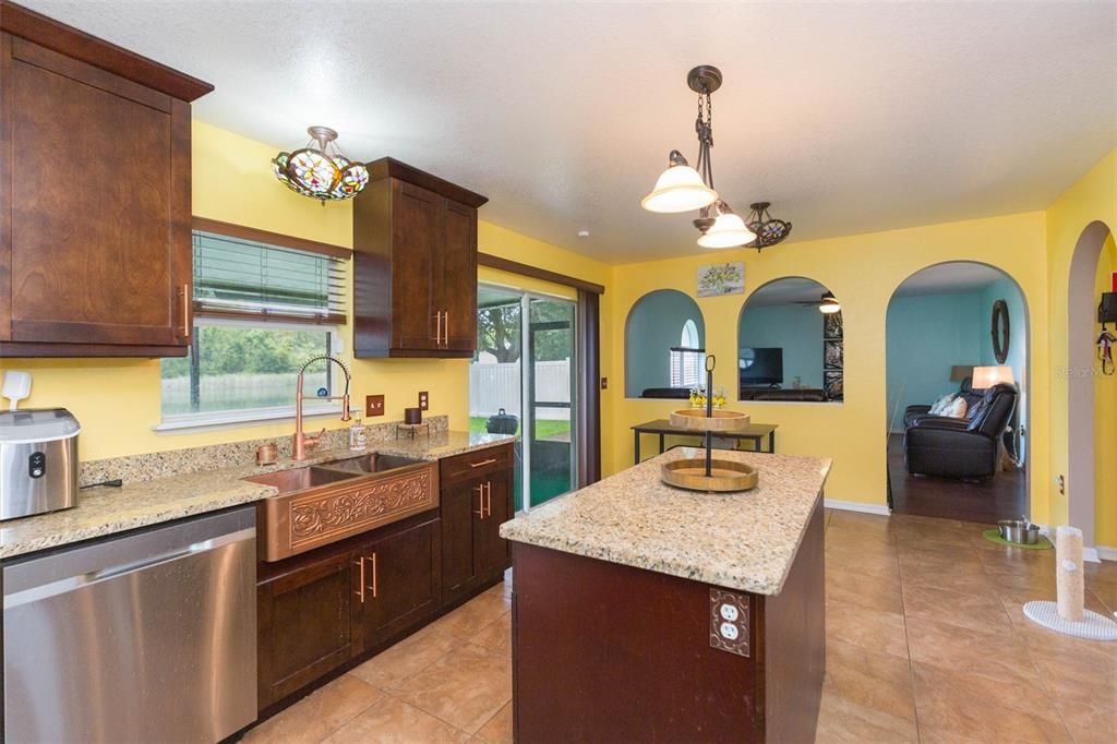 Active With Contract: $400,000 (3 beds, 2 baths, 2222 Square Feet)