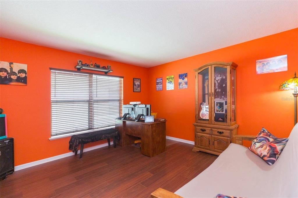 Active With Contract: $400,000 (3 beds, 2 baths, 2222 Square Feet)