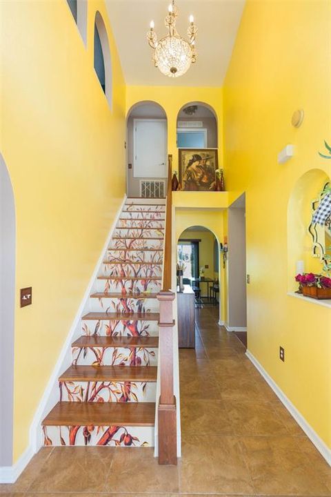 Active With Contract: $400,000 (3 beds, 2 baths, 2222 Square Feet)