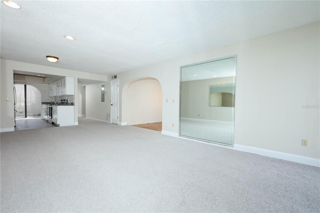 For Sale: $224,000 (3 beds, 2 baths, 1680 Square Feet)