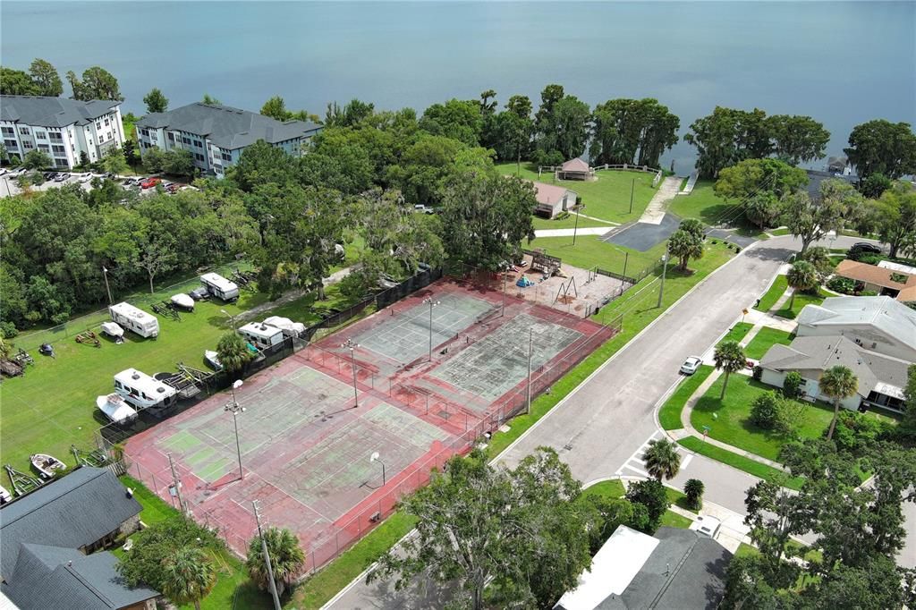 For Sale: $224,000 (3 beds, 2 baths, 1680 Square Feet)