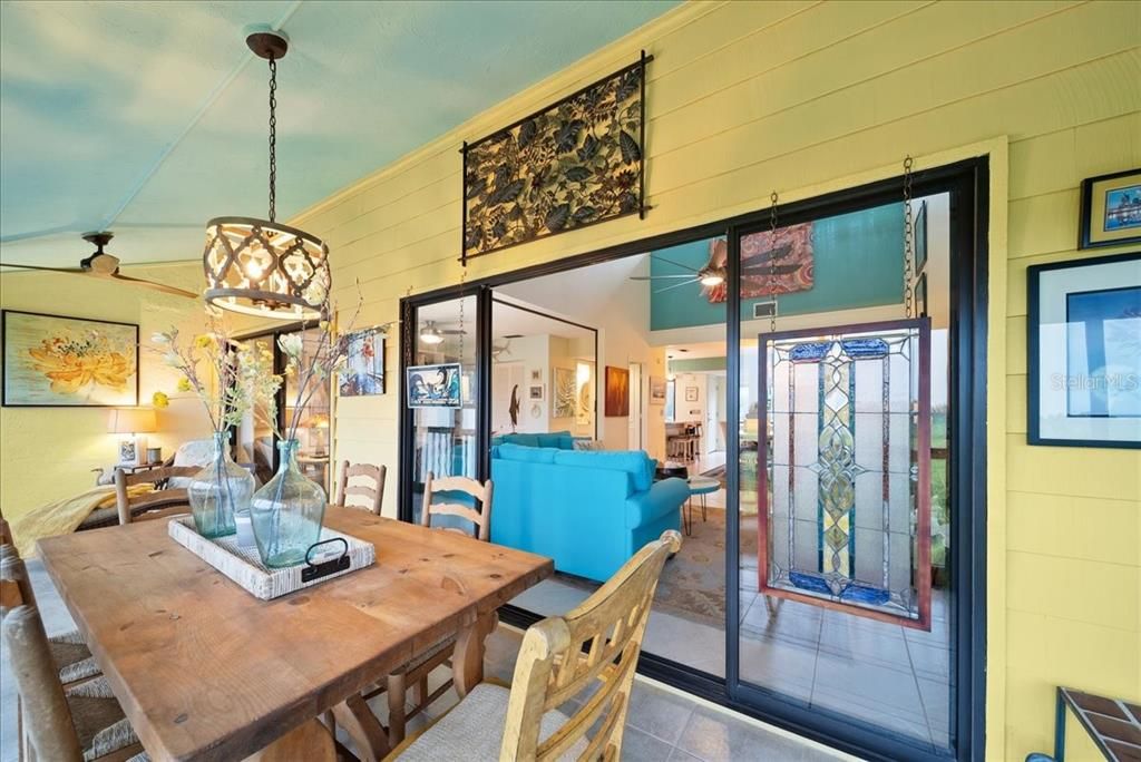 待售: $295,000 (2 贝兹, 2 浴室, 1031 平方英尺)