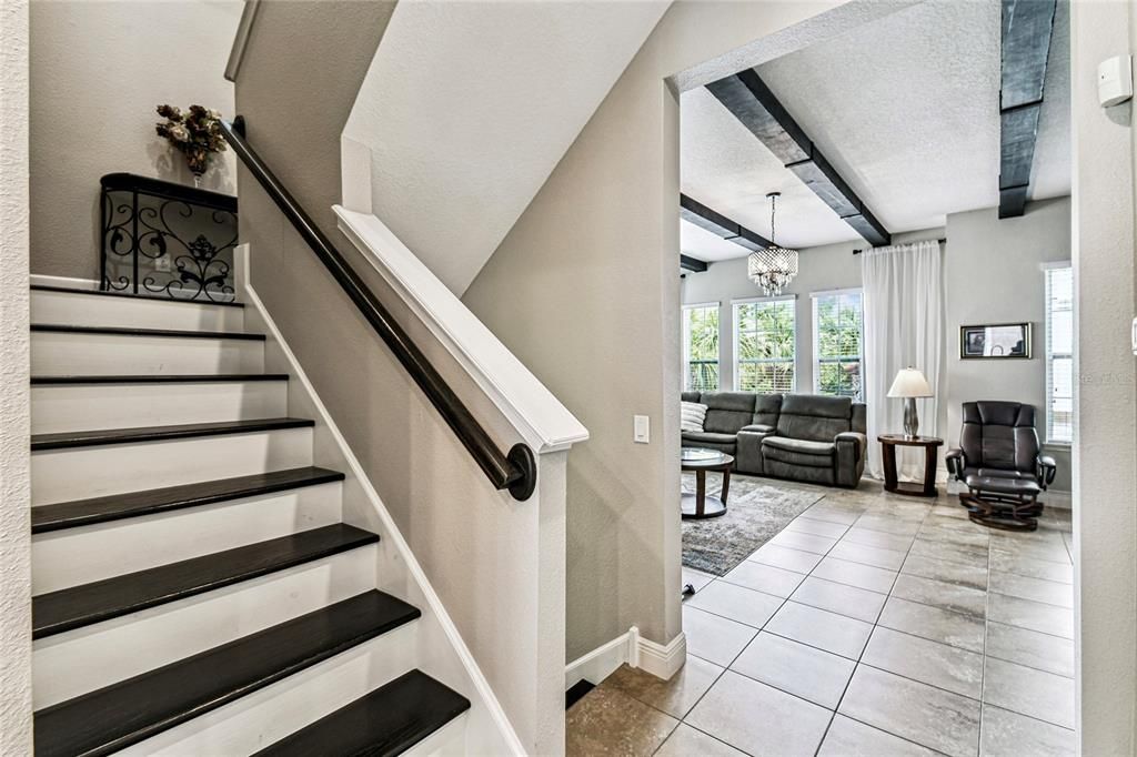 Под контрактом: $499,000 (4 спален, 3 ванн, 2504 Квадратных фут)