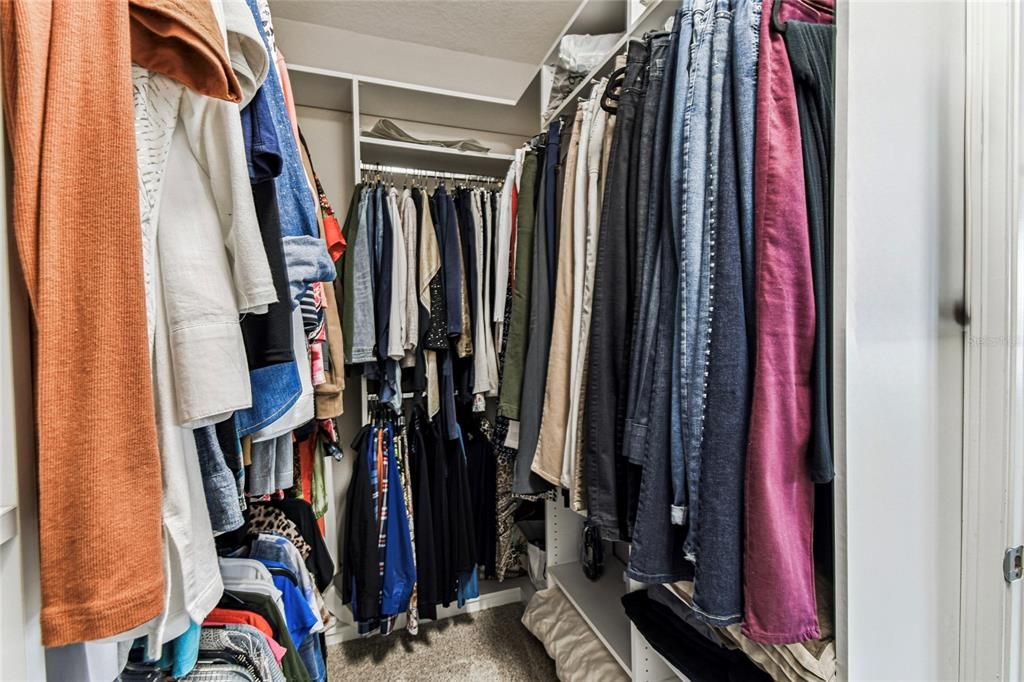 Под контрактом: $499,000 (4 спален, 3 ванн, 2504 Квадратных фут)