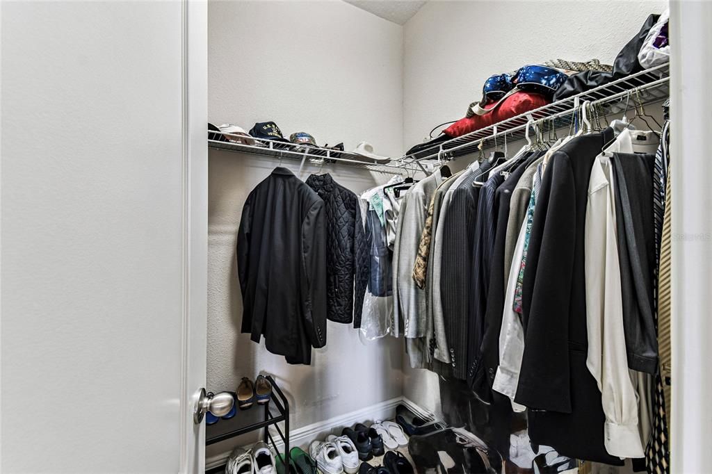 Под контрактом: $499,000 (4 спален, 3 ванн, 2504 Квадратных фут)