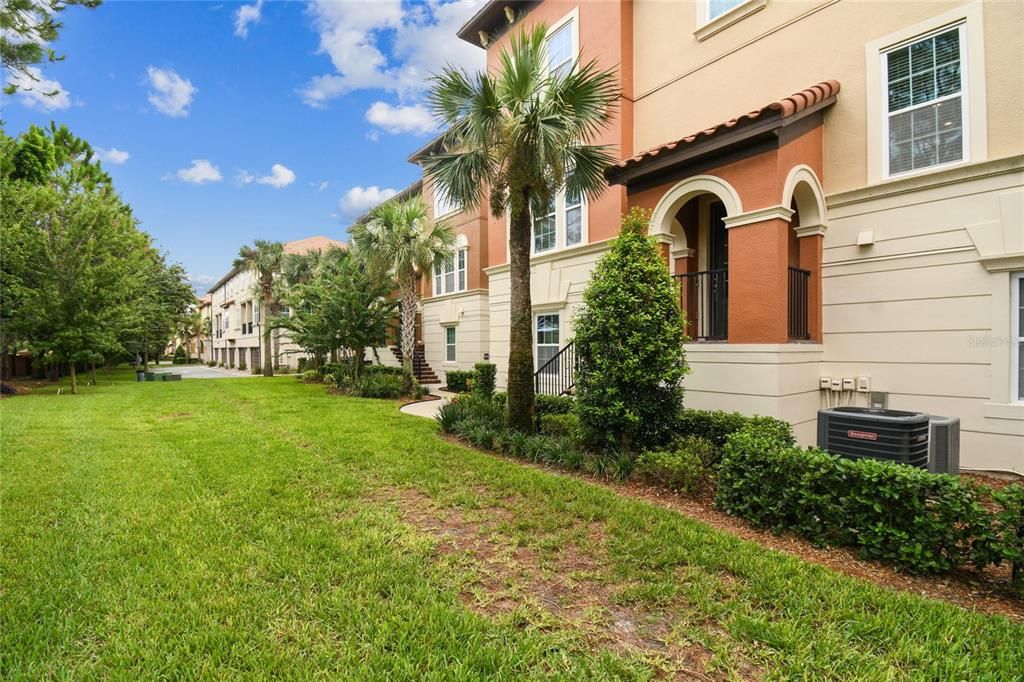 Под контрактом: $499,000 (4 спален, 3 ванн, 2504 Квадратных фут)