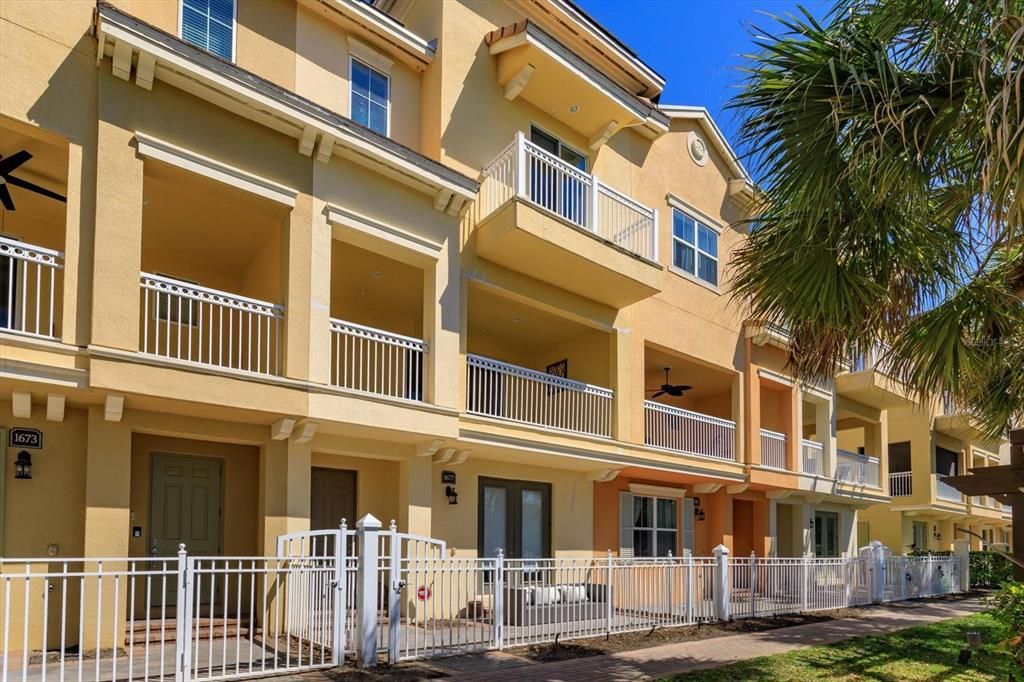 待售: $549,000 (3 贝兹, 3 浴室, 2187 平方英尺)