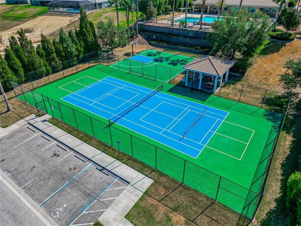 В аренду: $2,700 (4 спален, 3 ванн, 2200 Квадратных фут)