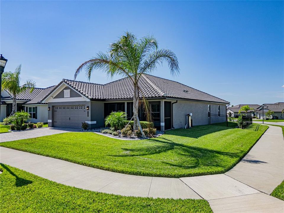 В аренду: $2,700 (4 спален, 3 ванн, 2200 Квадратных фут)