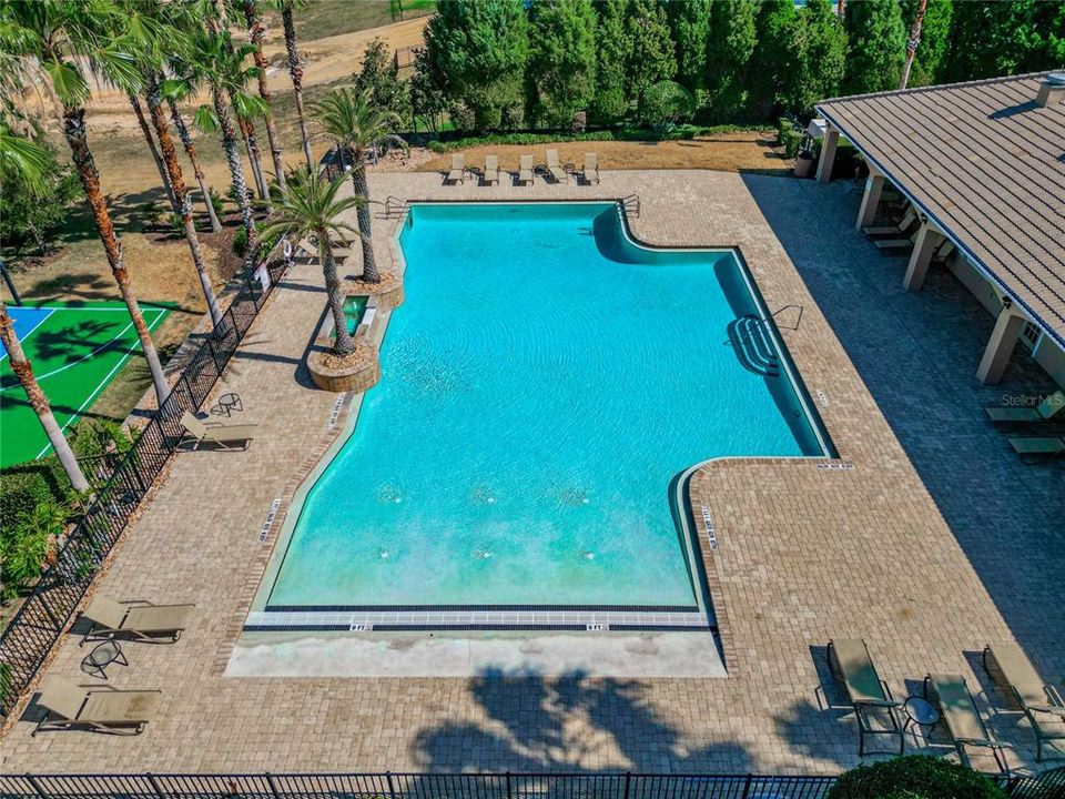 В аренду: $2,700 (4 спален, 3 ванн, 2200 Квадратных фут)