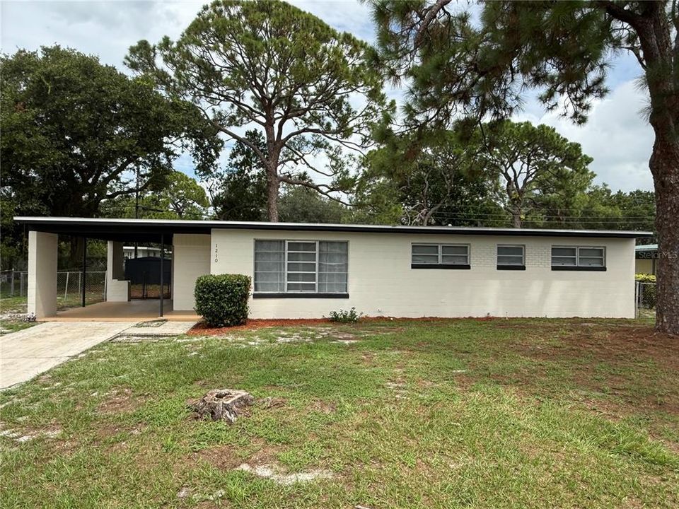 Recently Sold: $249,900 (3 beds, 1 baths, 1384 Square Feet)