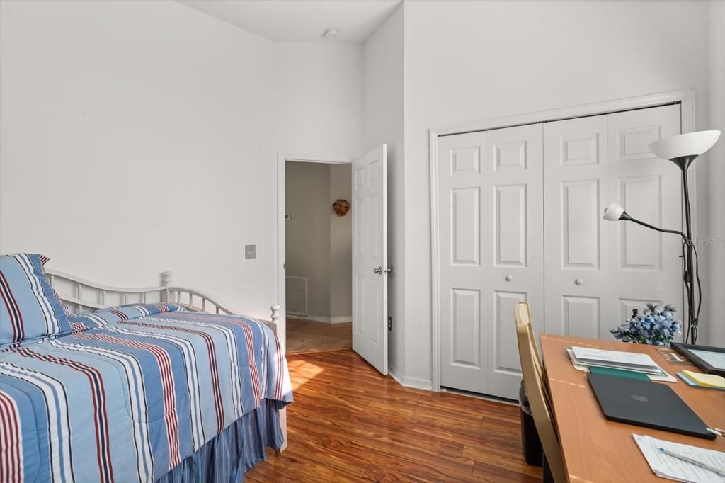 На продажу: $442,000 (5 спален, 2 ванн, 1960 Квадратных фут)