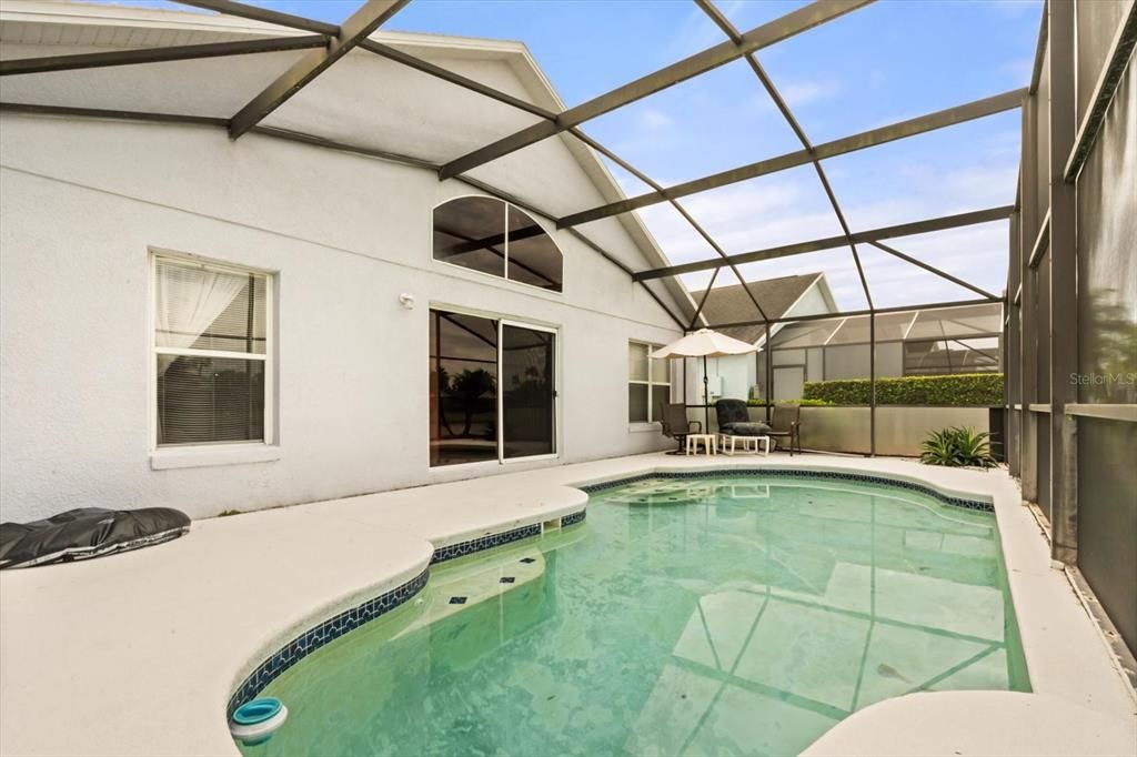 На продажу: $442,000 (5 спален, 2 ванн, 1960 Квадратных фут)