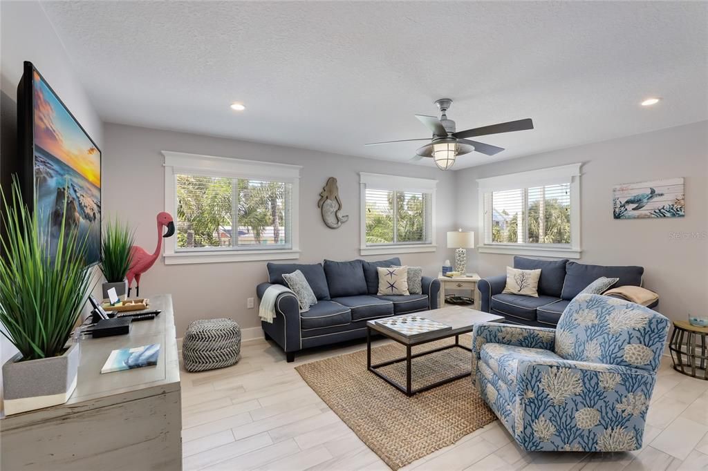 Activo con contrato: $949,000 (2 camas, 1 baños, 927 Pies cuadrados)