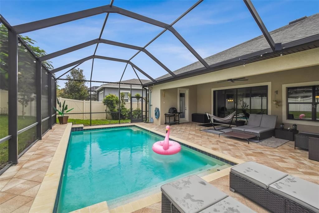 Под контрактом: $764,000 (5 спален, 5 ванн, 3202 Квадратных фут)