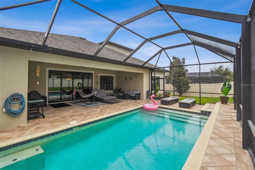 Под контрактом: $764,000 (5 спален, 5 ванн, 3202 Квадратных фут)