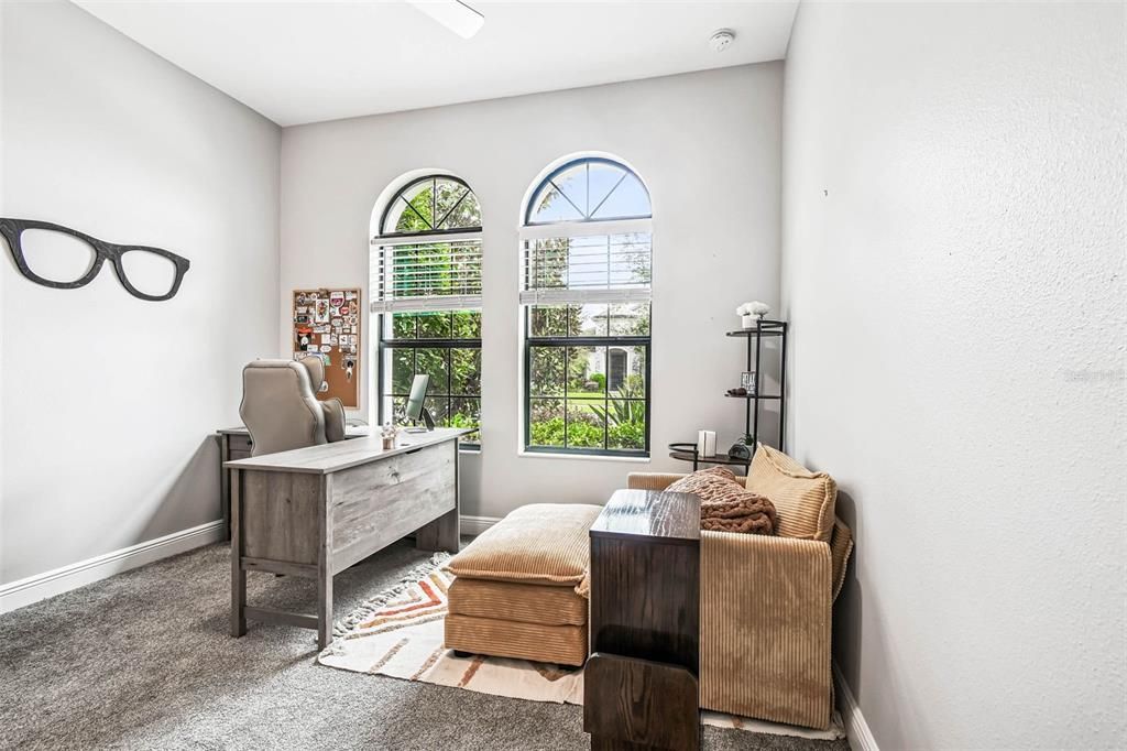 Под контрактом: $764,000 (5 спален, 5 ванн, 3202 Квадратных фут)