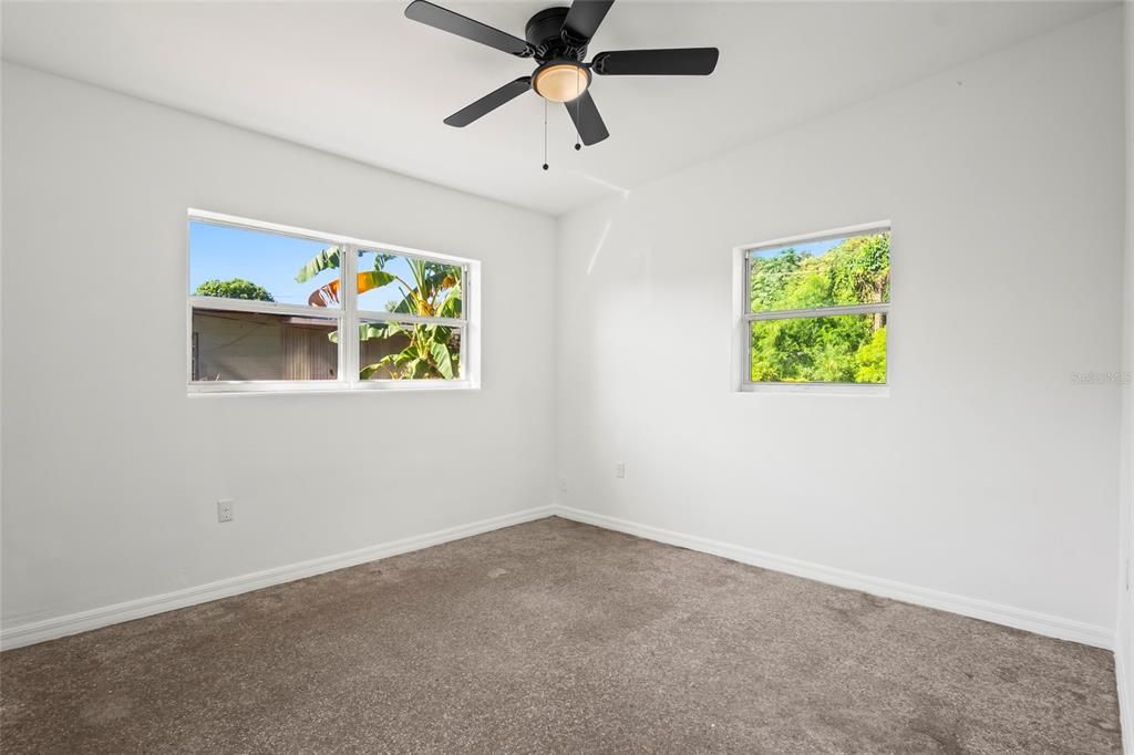 En Venta: $359,999 (4 camas, 2 baños, 1532 Pies cuadrados)