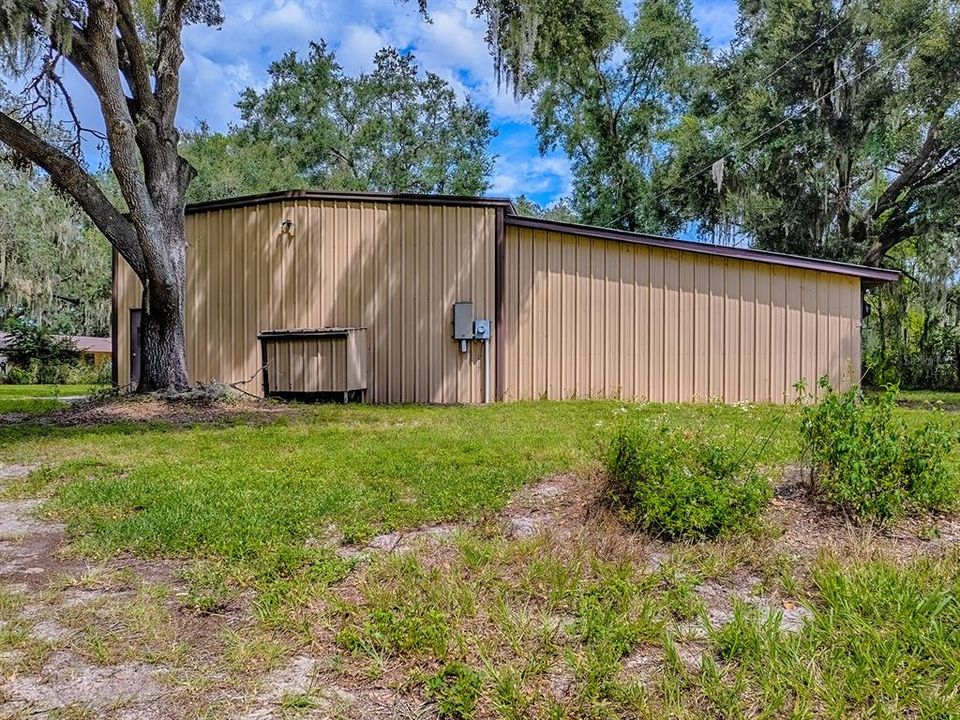 For Sale: $500,000 (2 beds, 2 baths, 2030 Square Feet)