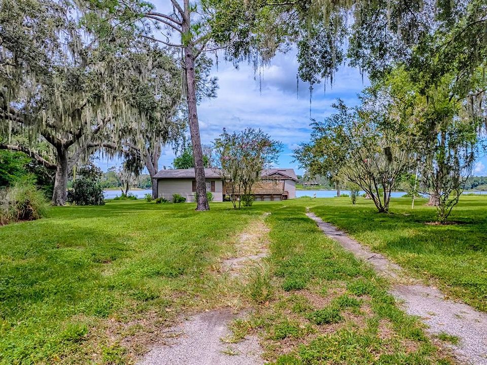 For Sale: $500,000 (2 beds, 2 baths, 2030 Square Feet)