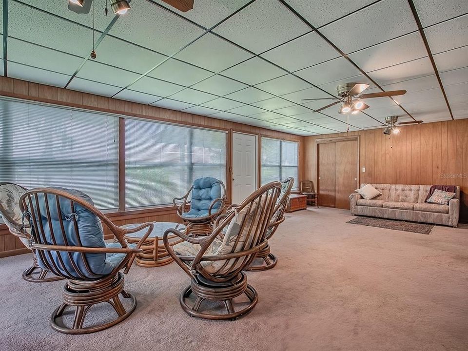 For Sale: $500,000 (2 beds, 2 baths, 2030 Square Feet)