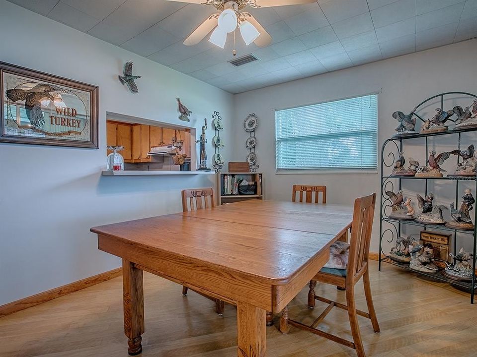 For Sale: $500,000 (2 beds, 2 baths, 2030 Square Feet)