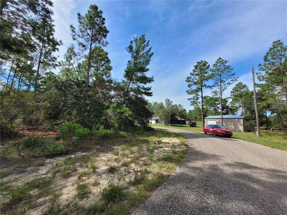 Activo con contrato: $27,000 (0.71 acres)