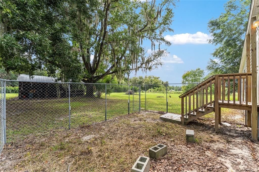 For Sale: $264,000 (3 beds, 2 baths, 1456 Square Feet)