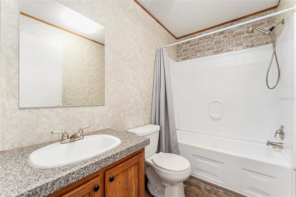 For Sale: $264,000 (3 beds, 2 baths, 1456 Square Feet)