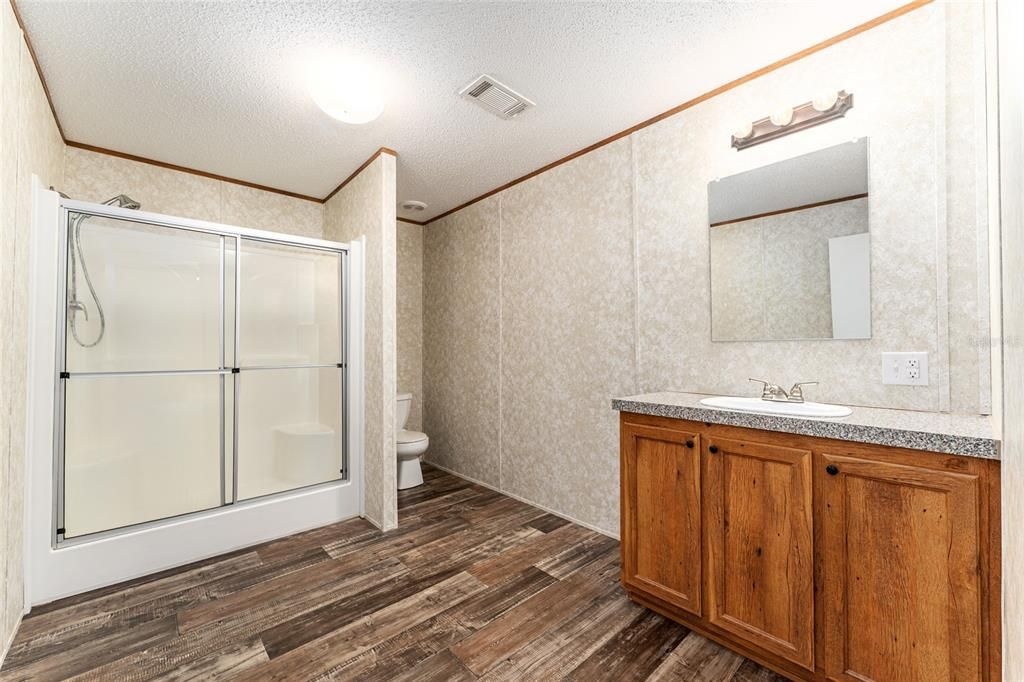 For Sale: $264,000 (3 beds, 2 baths, 1456 Square Feet)