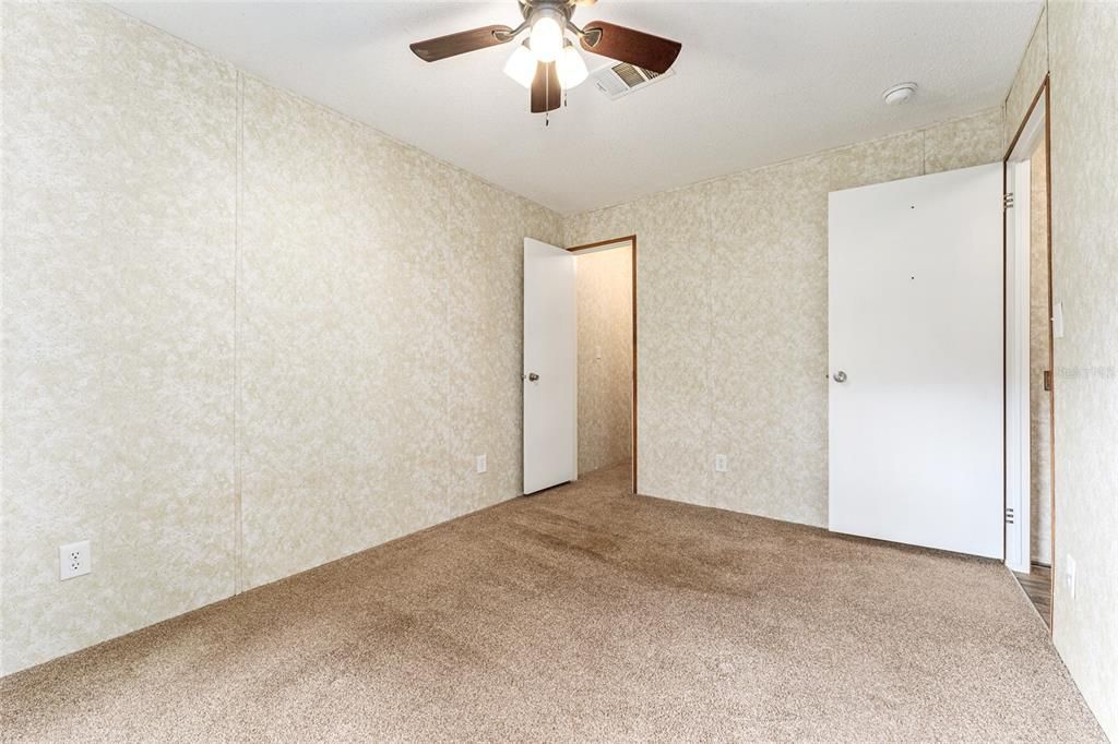 For Sale: $264,000 (3 beds, 2 baths, 1456 Square Feet)