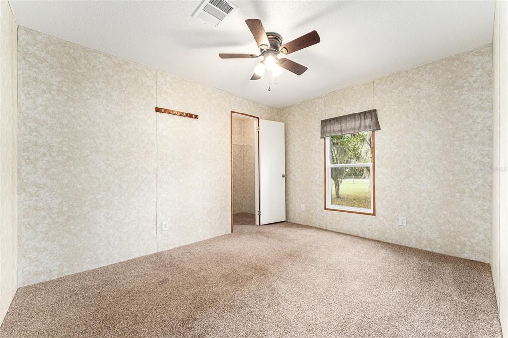 For Sale: $264,000 (3 beds, 2 baths, 1456 Square Feet)