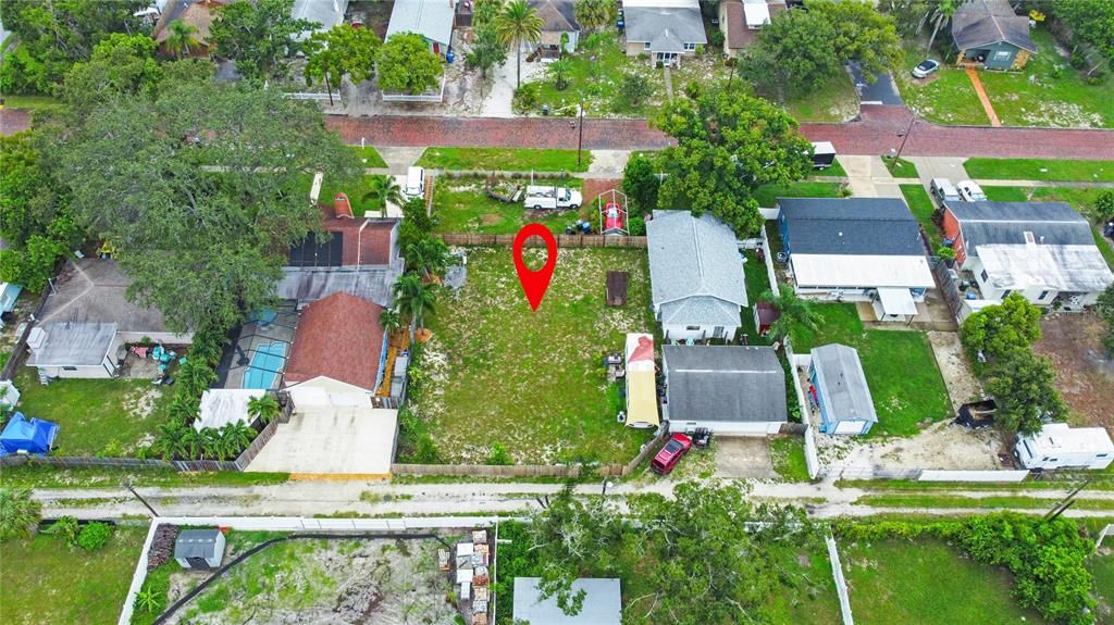 待售: $199,000 (0.18 acres)