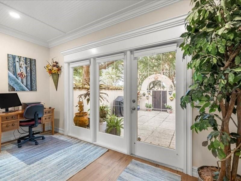 Active With Contract: $450,000 (2 beds, 2 baths, 1780 Square Feet)