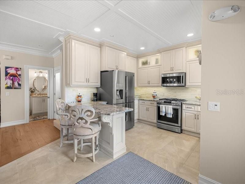 Active With Contract: $450,000 (2 beds, 2 baths, 1780 Square Feet)