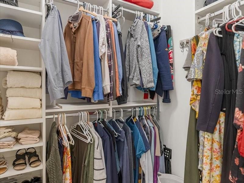 Active With Contract: $450,000 (2 beds, 2 baths, 1780 Square Feet)