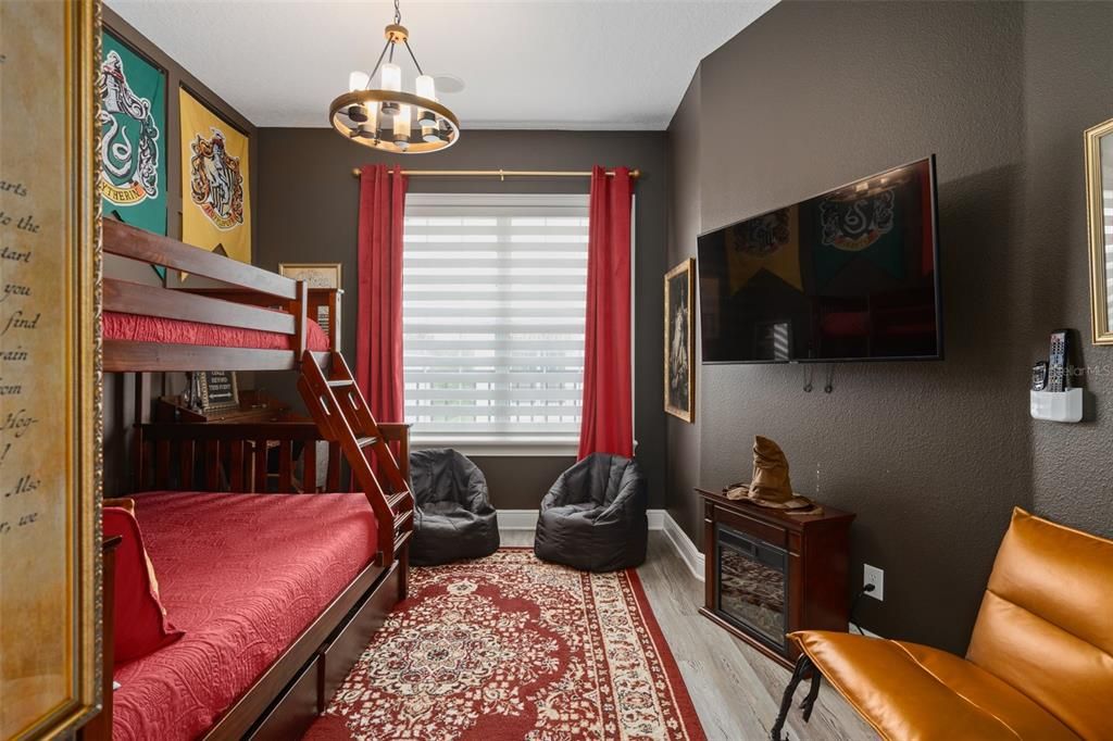 待售: $995,000 (5 贝兹, 4 浴室, 2775 平方英尺)