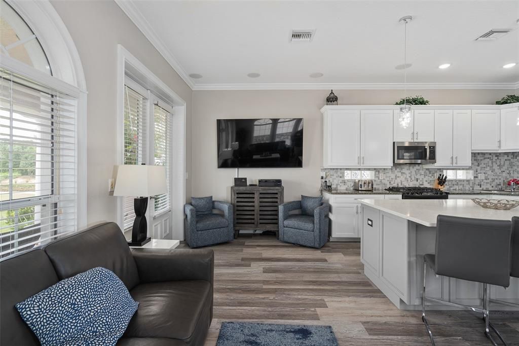 待售: $995,000 (5 贝兹, 4 浴室, 2775 平方英尺)