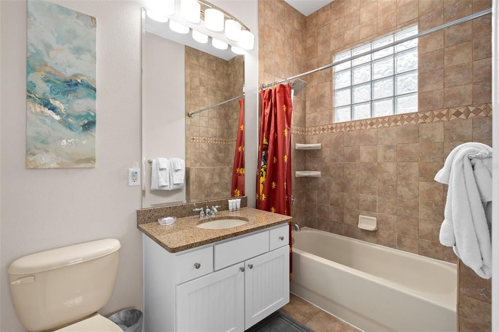 待售: $995,000 (5 贝兹, 4 浴室, 2775 平方英尺)