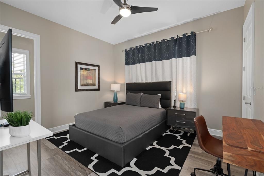 待售: $995,000 (5 贝兹, 4 浴室, 2775 平方英尺)