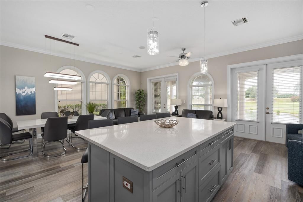 待售: $995,000 (5 贝兹, 4 浴室, 2775 平方英尺)