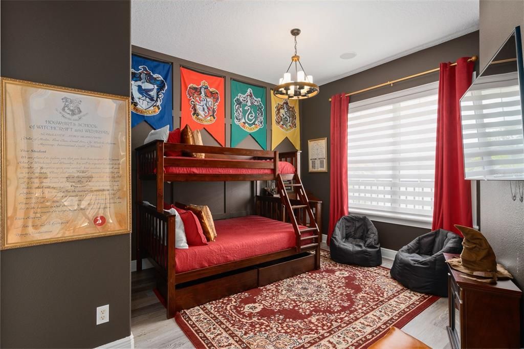 待售: $995,000 (5 贝兹, 4 浴室, 2775 平方英尺)