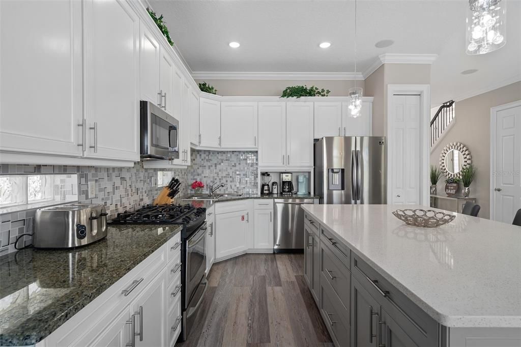 待售: $995,000 (5 贝兹, 4 浴室, 2775 平方英尺)