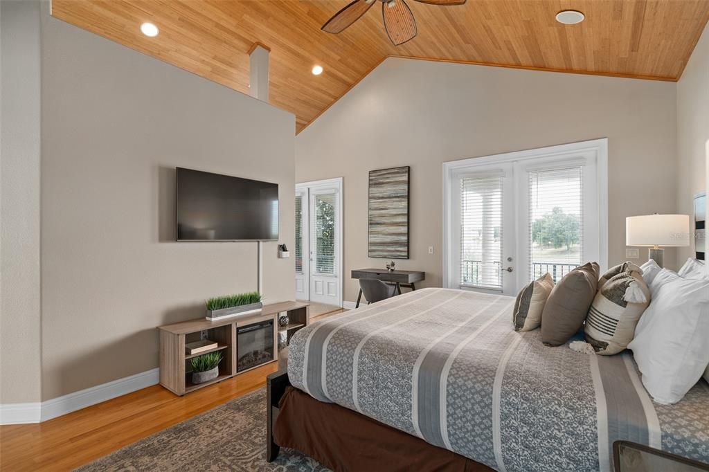 待售: $995,000 (5 贝兹, 4 浴室, 2775 平方英尺)