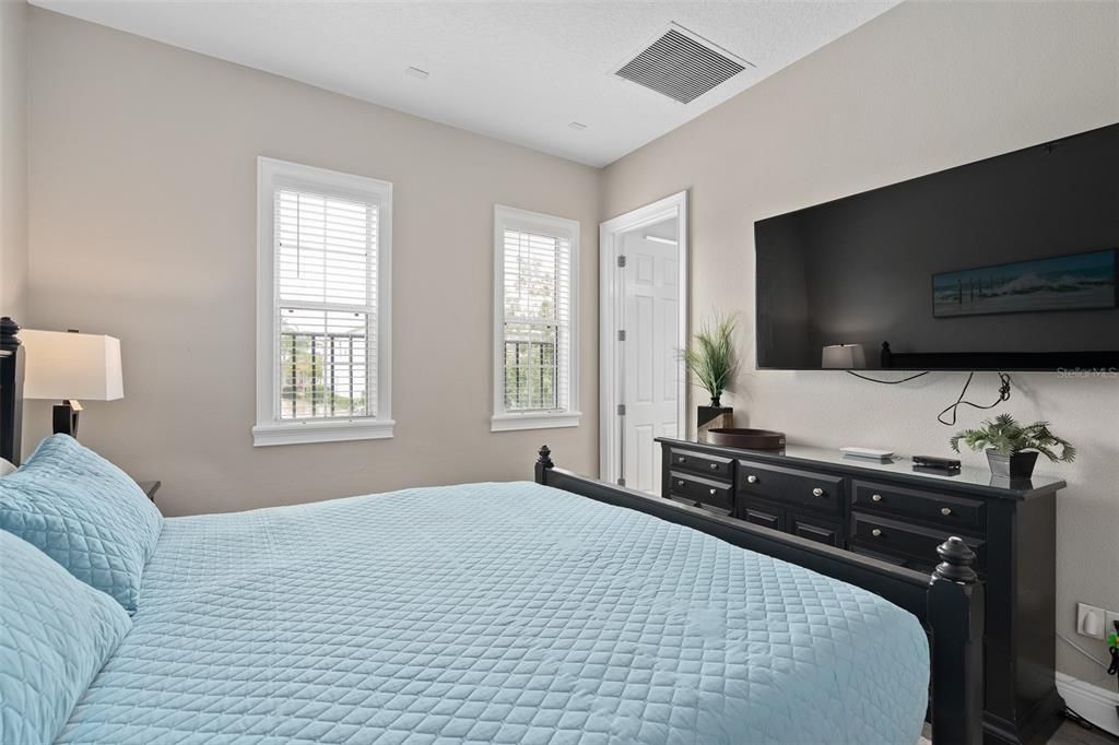 待售: $995,000 (5 贝兹, 4 浴室, 2775 平方英尺)