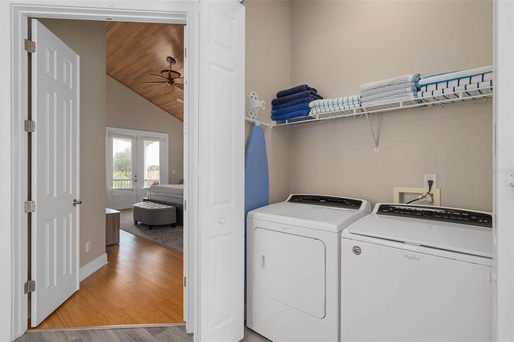 待售: $995,000 (5 贝兹, 4 浴室, 2775 平方英尺)